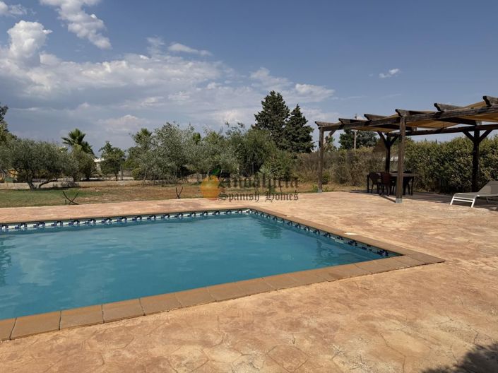 Image No.32-3 Bed Property for sale