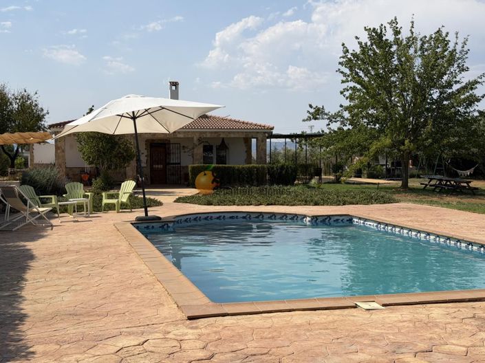 Image No.38-3 Bed Property for sale