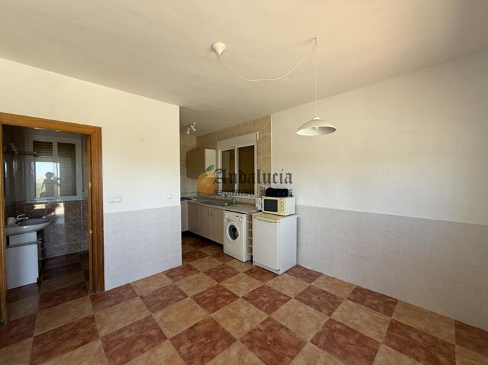 Image No.34-4 Bed Property for sale
