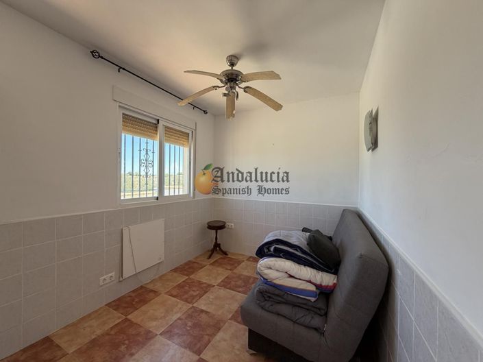 Image No.36-4 Bed Property for sale