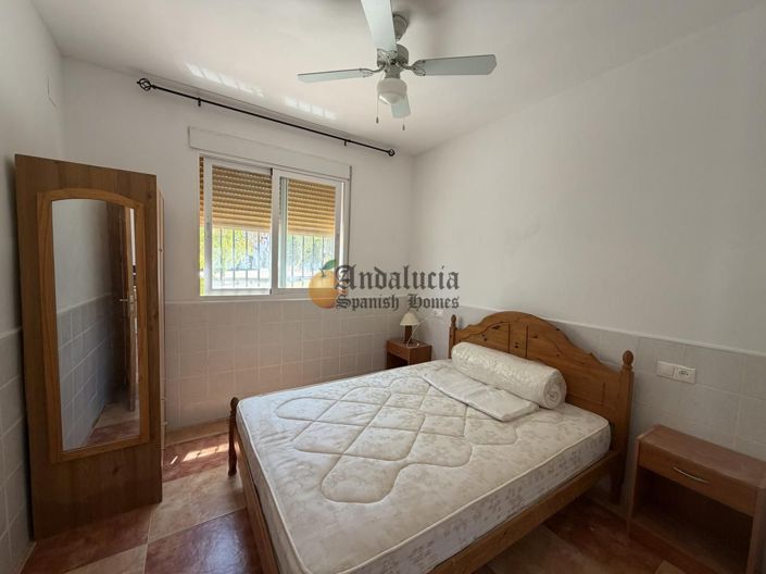 Image No.37-4 Bed Property for sale