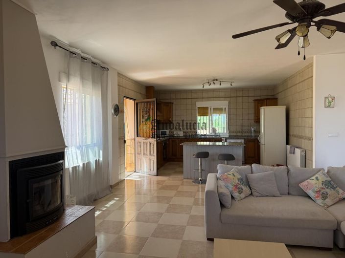 Image No.8-4 Bed Property for sale