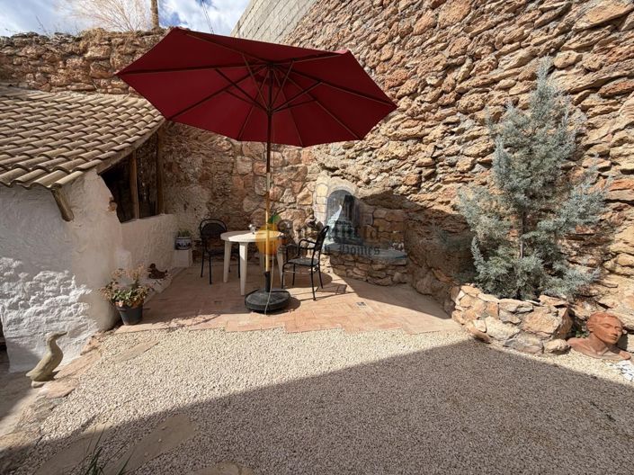Image No.2-3 Bed Property for sale