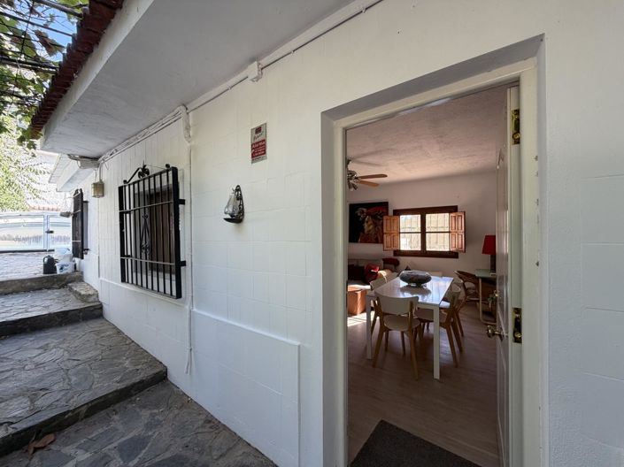 Image No.29-4 Bed Property for sale