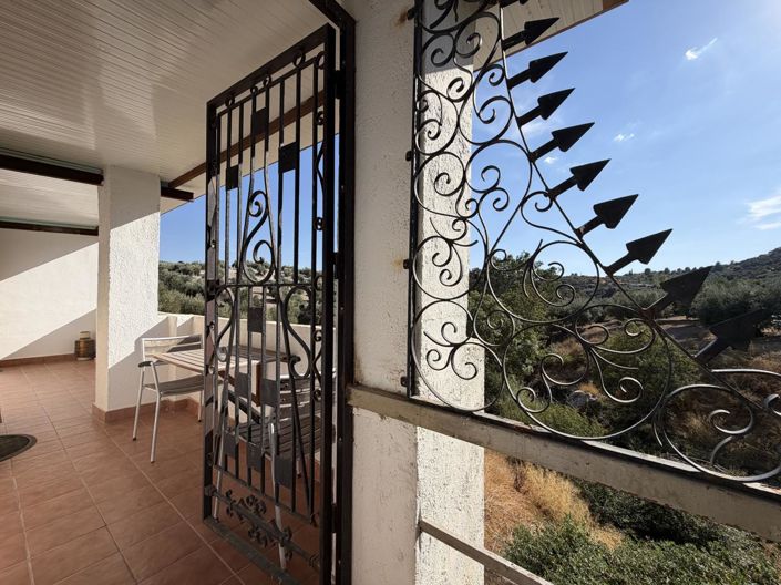 Image No.43-4 Bed Property for sale