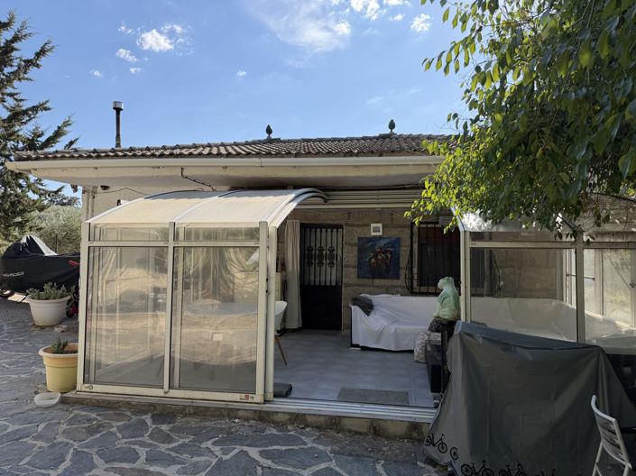Image No.56-4 Bed Property for sale