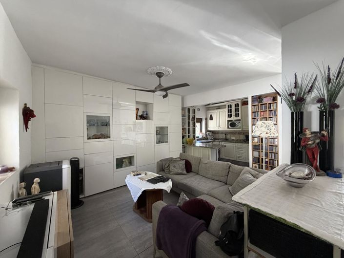 Image No.7-4 Bed Property for sale
