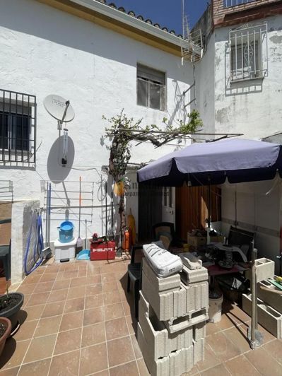 Image No.33-2 Bed Property for sale