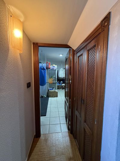 Image No.28-5 Bed Property for sale