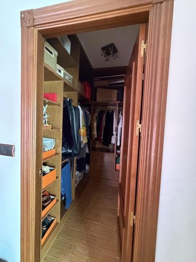 Image No.37-5 Bed Property for sale