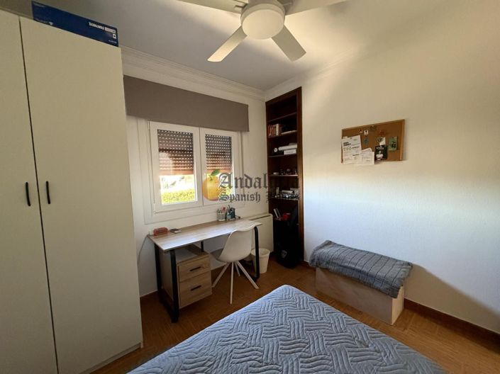 Image No.45-5 Bed Property for sale
