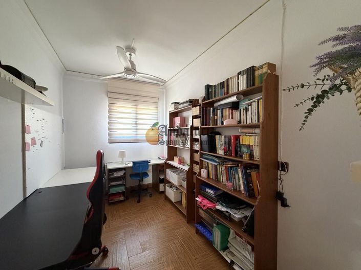 Image No.46-5 Bed Property for sale