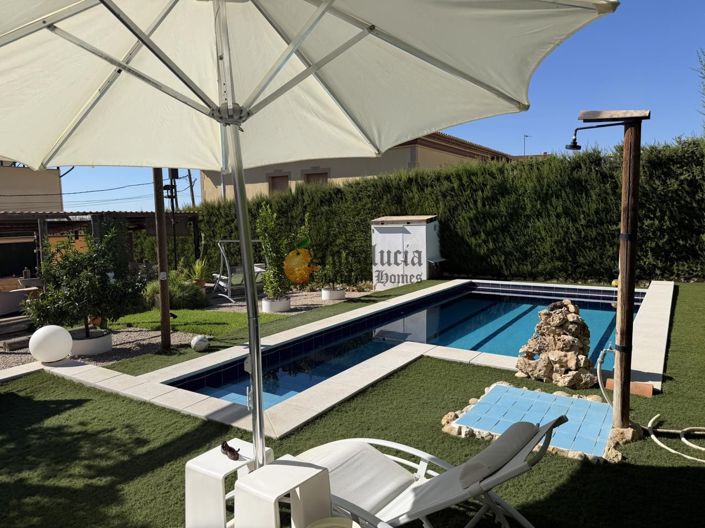 Image No.55-5 Bed Property for sale