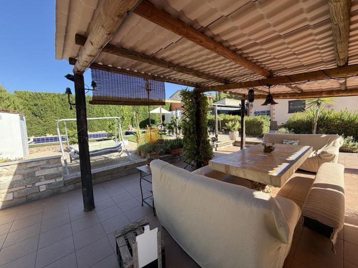 Image No.7-5 Bed Property for sale