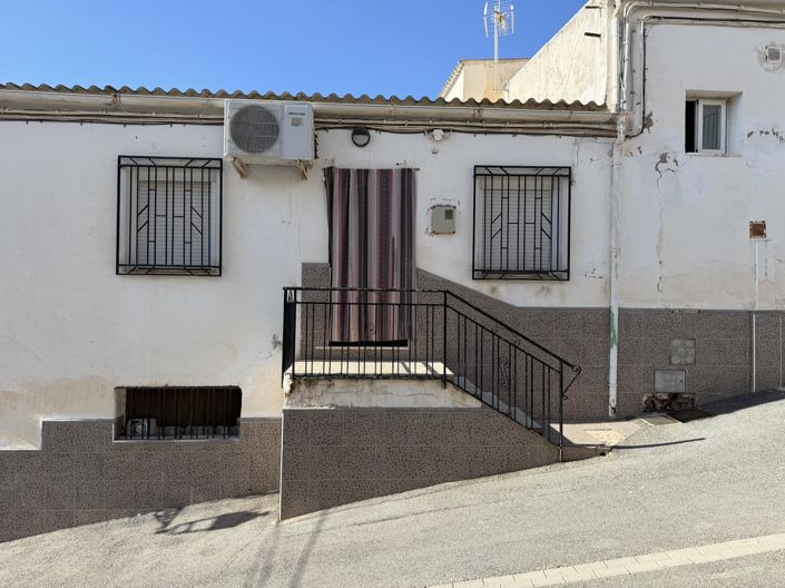 Image No.2-2 Bed Property for sale