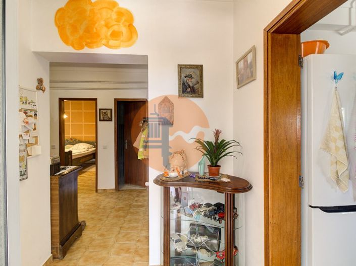 Image No.15-6 Bed House for sale