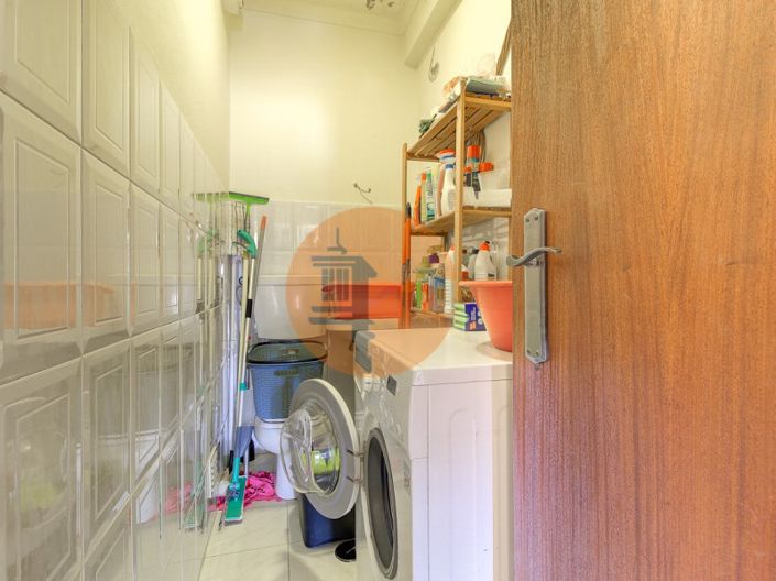 Image No.22-6 Bed House for sale