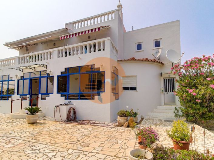 Image No.4-6 Bed House for sale