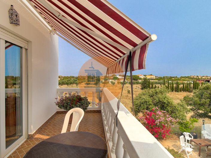 Image No.41-6 Bed House for sale