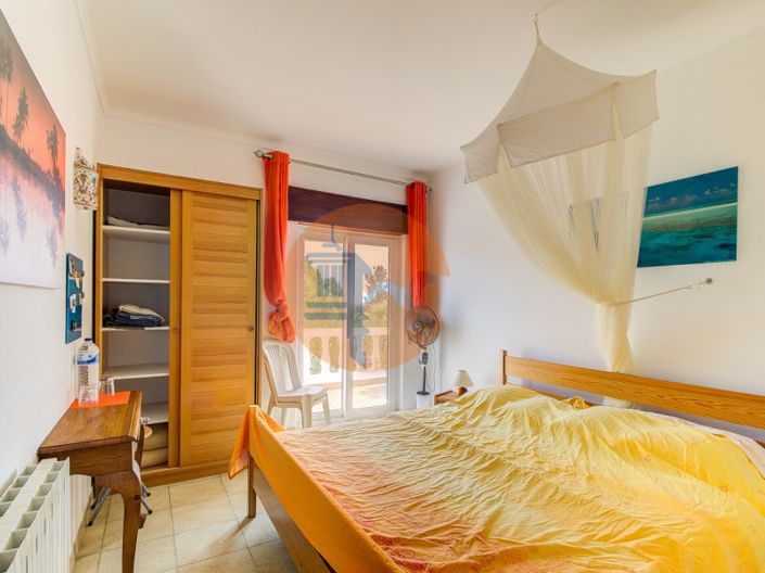 Image No.53-6 Bed House for sale