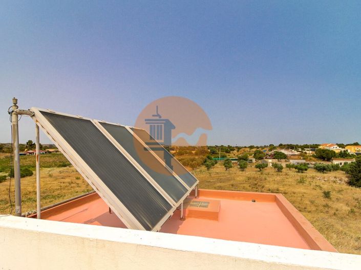 Image No.64-6 Bed House for sale