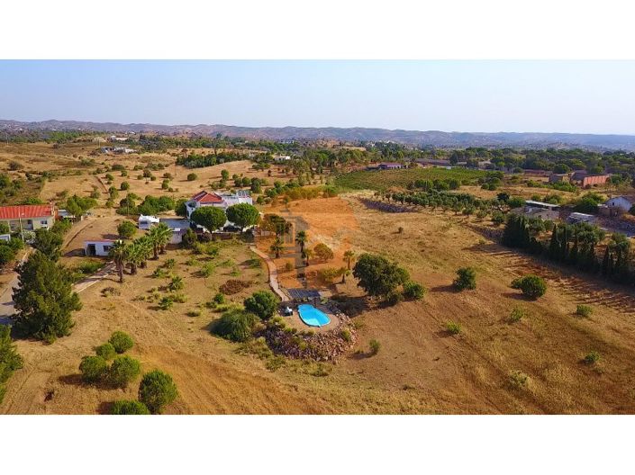 Image No.94-6 Bed House for sale