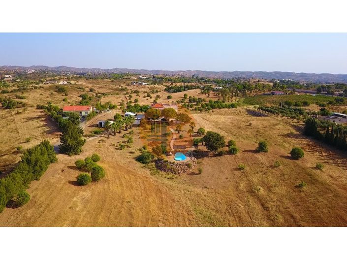 Image No.96-6 Bed House for sale