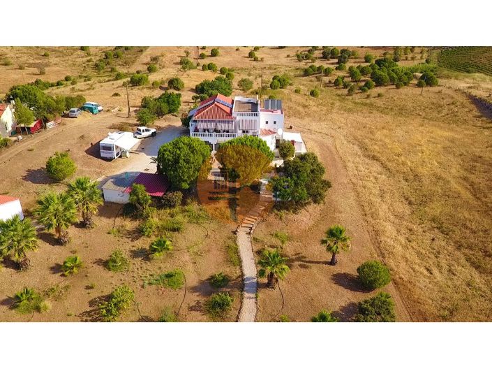 Image No.98-6 Bed House for sale