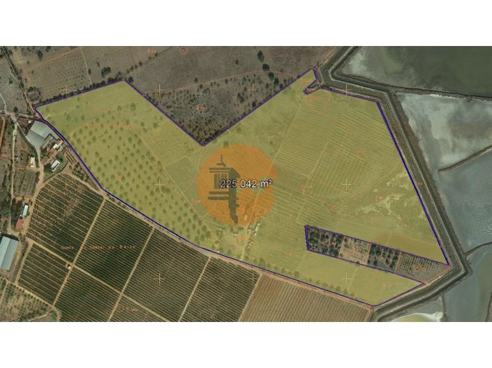 Image No.11-4 Bed Farmhouse for sale