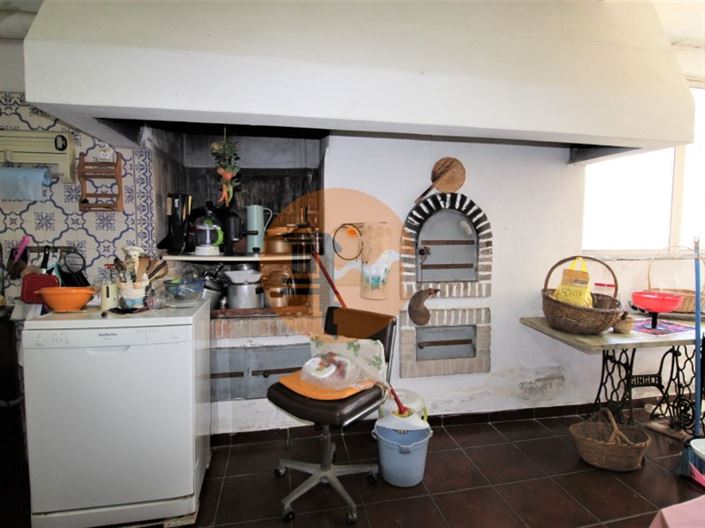 Image No.12-2 Bed House for sale