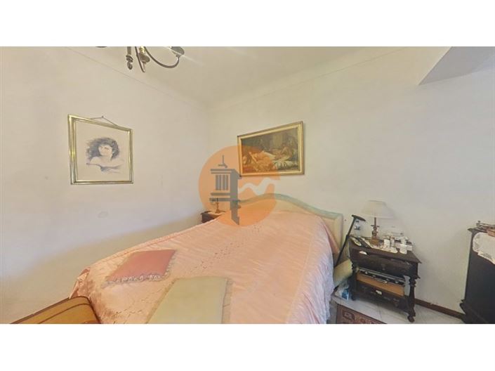 Image No.19-2 Bed House for sale