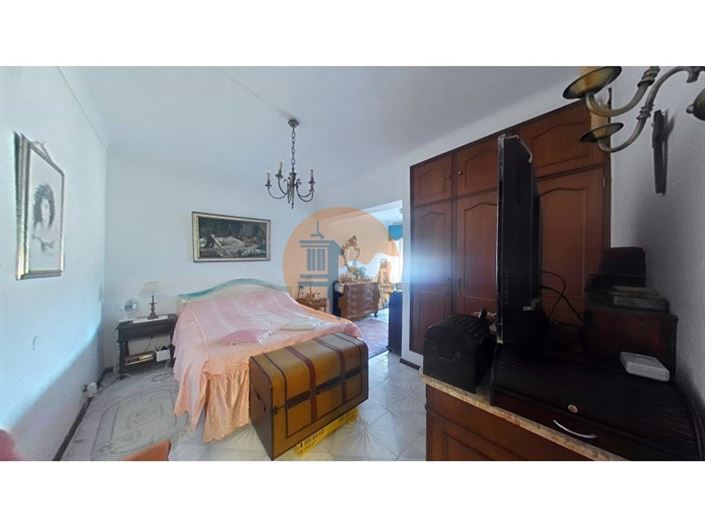 Image No.20-2 Bed House for sale