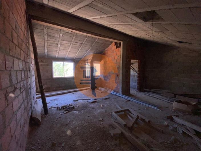 Image No.46-2 Bed House for sale