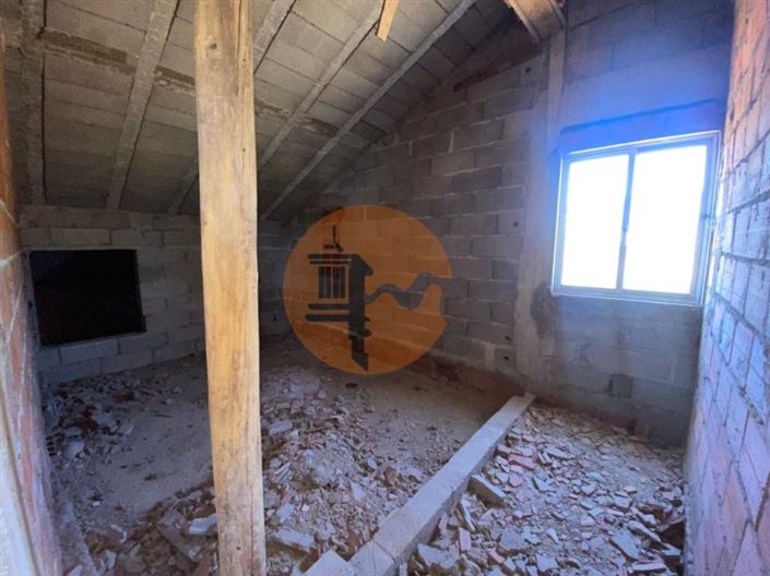 Image No.47-2 Bed House for sale