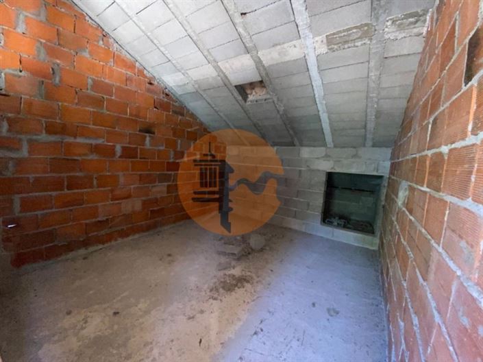 Image No.55-2 Bed House for sale