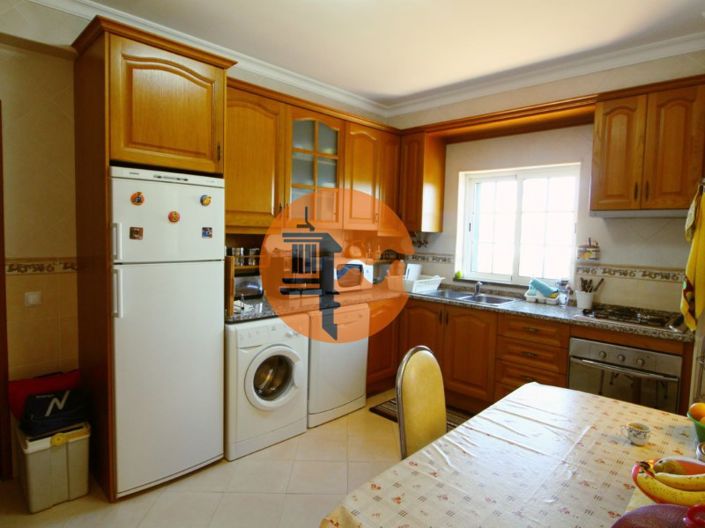 Image No.10-3 Bed House for sale