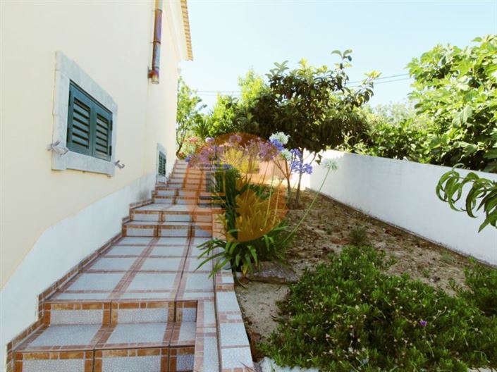 Image No.24-3 Bed House for sale