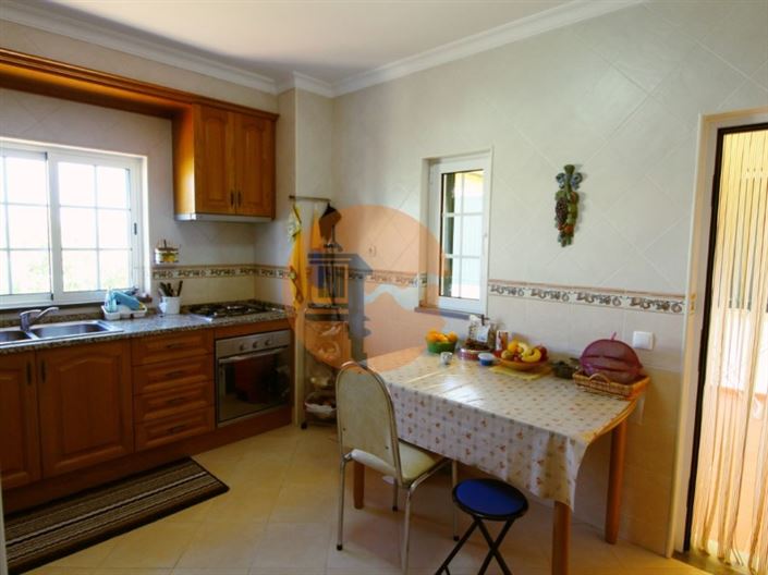 Image No.8-3 Bed House for sale