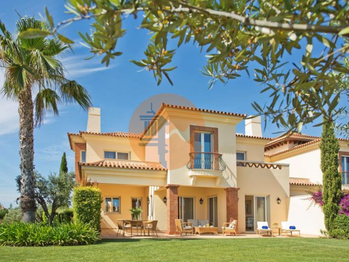 Image No.1-3 Bed House for sale