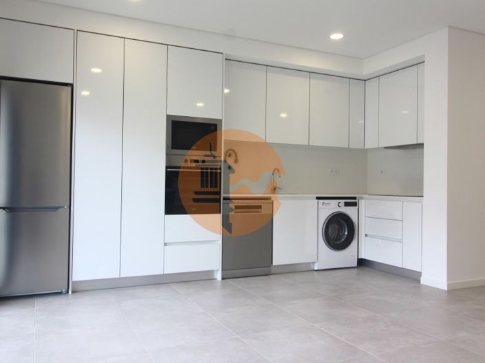 Image No.1-2 Bed Apartment for sale