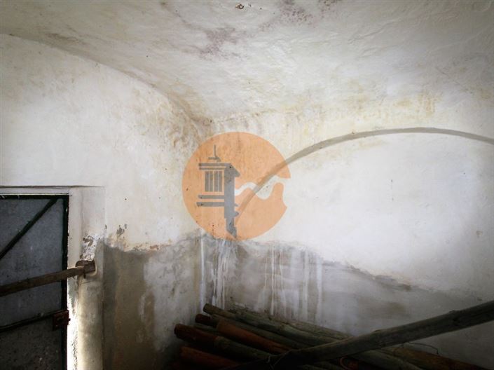 Image No.10-2 Bed House for sale