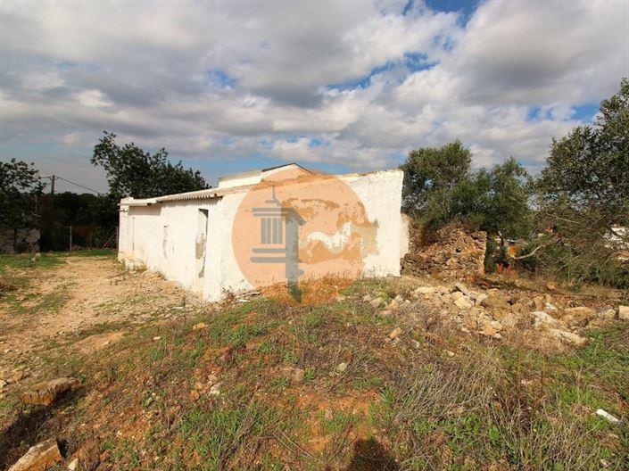 Image No.8-2 Bed House for sale