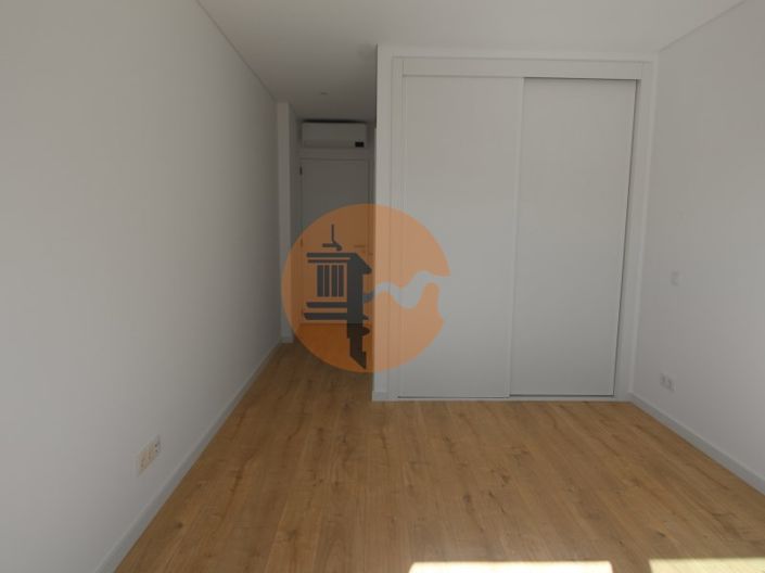 Image No.13-4 Bed Apartment for sale