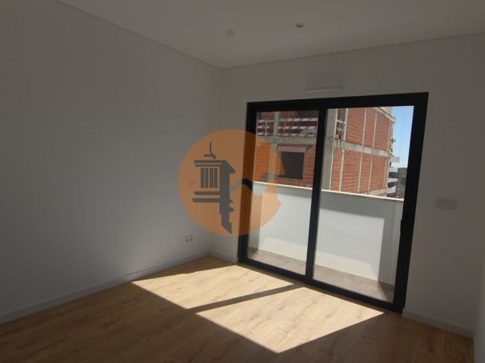 Image No.14-4 Bed Apartment for sale
