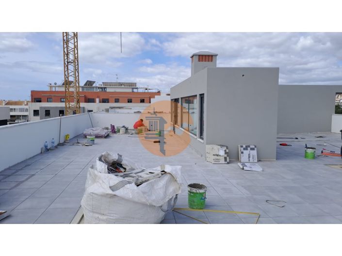 Image No.24-4 Bed Apartment for sale