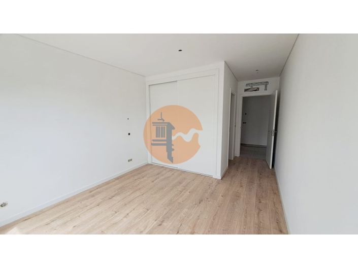 Image No.8-4 Bed Apartment for sale