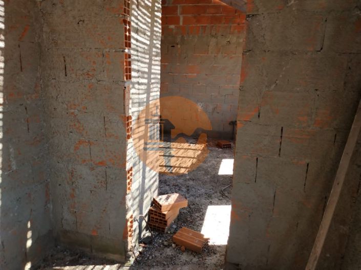 Image No.31-6 Bed House for sale