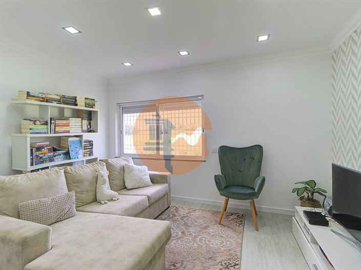 Image No.4-3 Bed House for sale