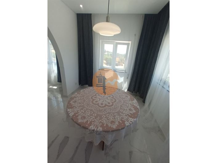 Image No.18-5 Bed House for sale