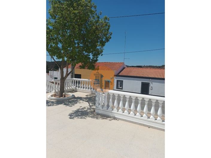 Image No.3-5 Bed House for sale